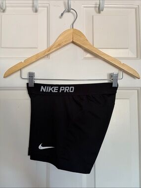 Nike Pro Women’s Black Compression Shorts Size Small
